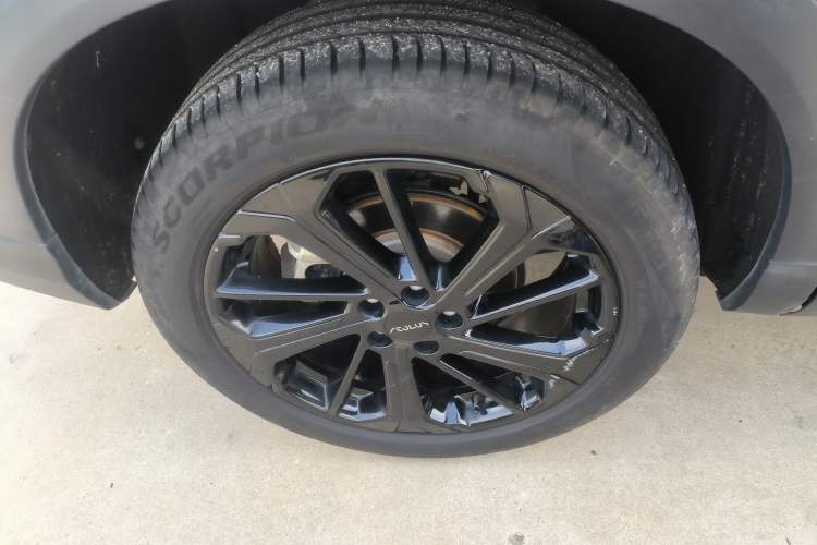 Used Dongfeng Aeolus Huge 2022 Mach Dual-Motor 1.5T MHD Dare-to-Dream Edition
