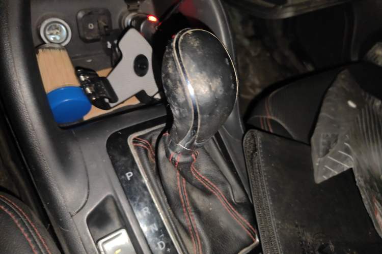 Used CHANGAN CS75 2016 1.8T Automatic Elite Model China V Standard
