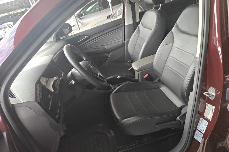 Used Jetta VS5 2019 280TSI Automatic Enjoyment Model
