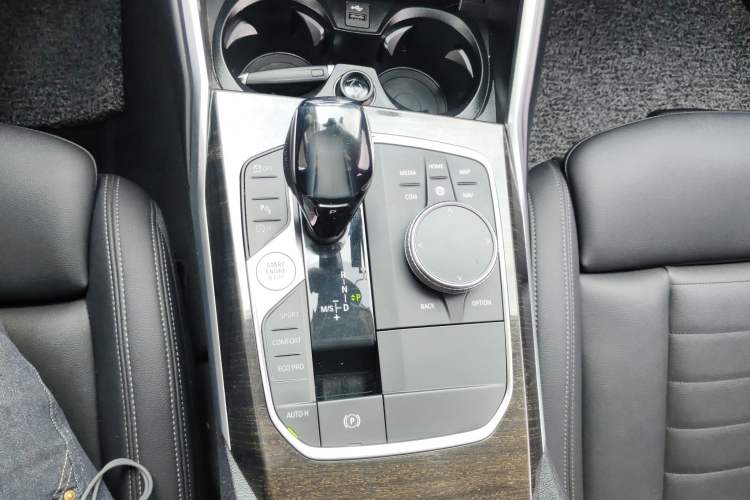 Used BMW 3 Series 2020 325Li M Sport Package Gear Lever