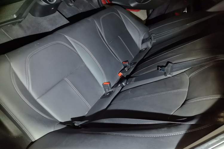 Used Alfa Romeo Giulia 2017 2.0T 200HP Elite Edition Left Rear Seat