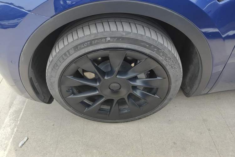Used Tesla Model Y 2022 Rear-Wheel-Drive Version