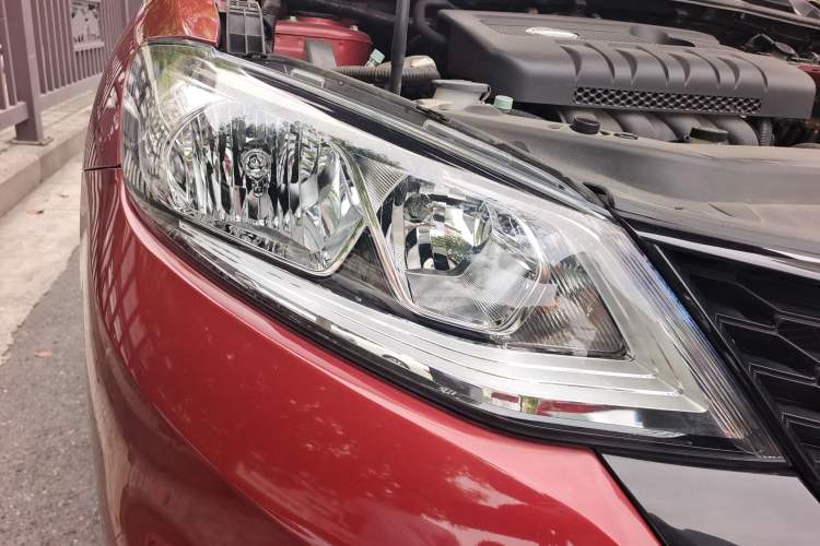 Used Nissan Tiida 2021 1.6L CVT Cool Edition
