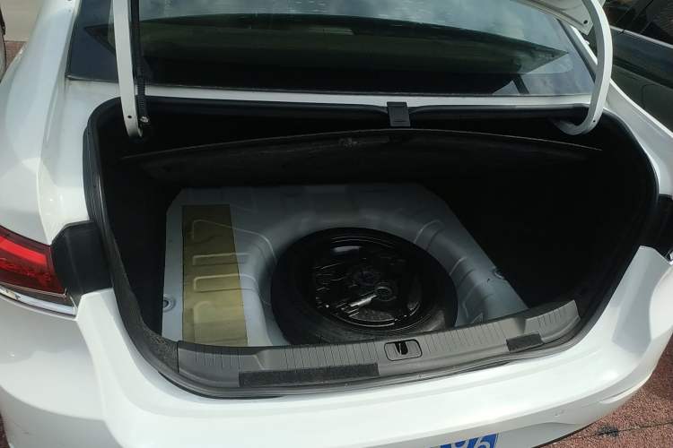 Used Buick GT 2019 18T Automatic Connected Elite Model China V Standard Trunk