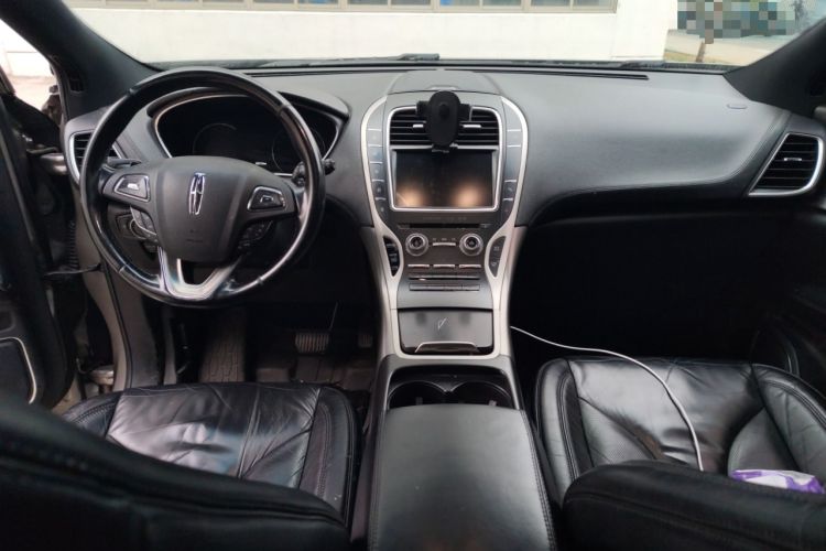 Used Lincoln MKX 2017 2.0T Two-Wheel Drive Deluxe Edition