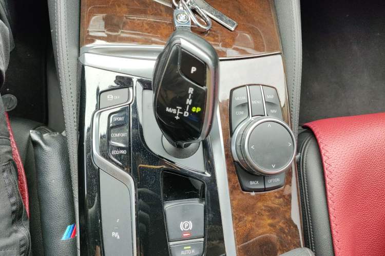 Used BMW 5 Series 2018 525Li Luxury Package