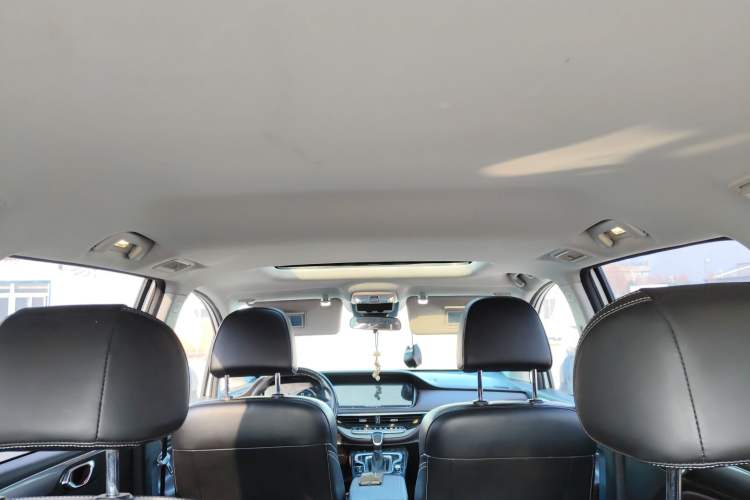 Used GAC Trumpchi M6 2021 270T DCT Elite Edition (7-seater)
