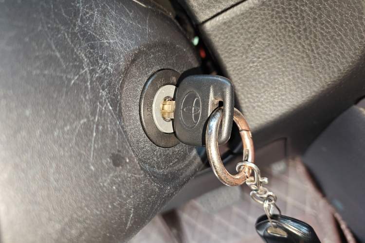 Used Toyota YARiS L Zhi Xuan 2016 Revised 1.5E CVT Charming Edition Vehicle Key