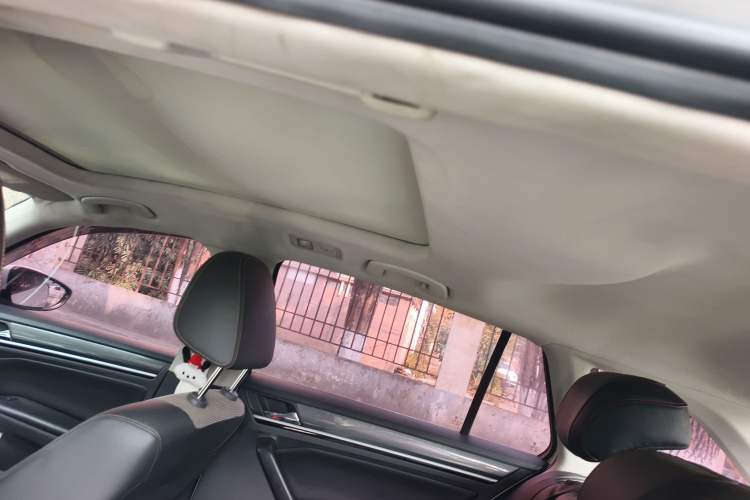 Used Volkswagen C-TREK 2017 230TSI DSG Comfort Version