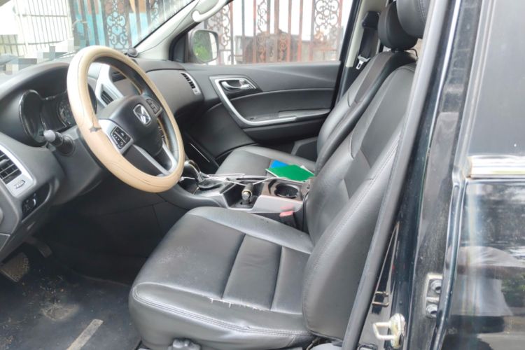 Used JMC Yusheng S350 2013 2.4T Automatic 2WD Diesel Luxury Edition 5 Seats
