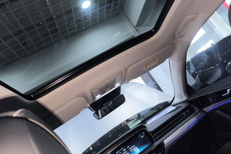 Used Hongqi HS5 2022 Revised Version 2.0T Smart Connect Flagship Edition