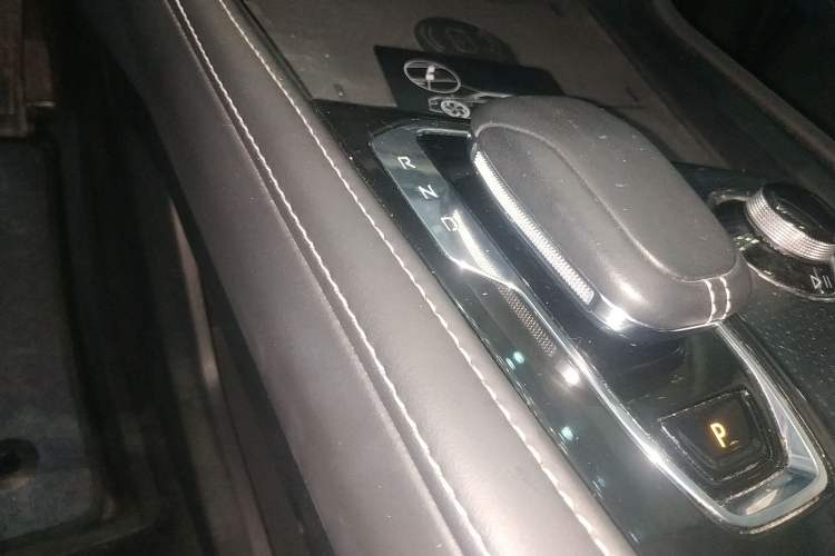 Used Zeekr 001 2022 Long-Range Dual-Motor WE Edition Gear Lever