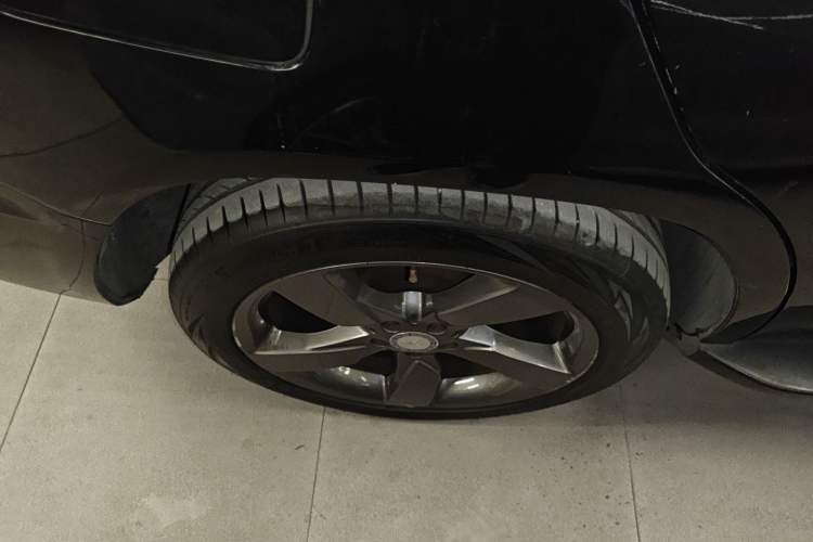 Used Mercedes-Benz GLK-Class 2013 GLK 300 4MATIC Dynamic Sunroof Model
