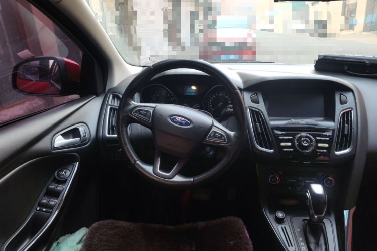 Used Ford Focus 2015 Hatchback 1.6L Automatic Fashion Edition