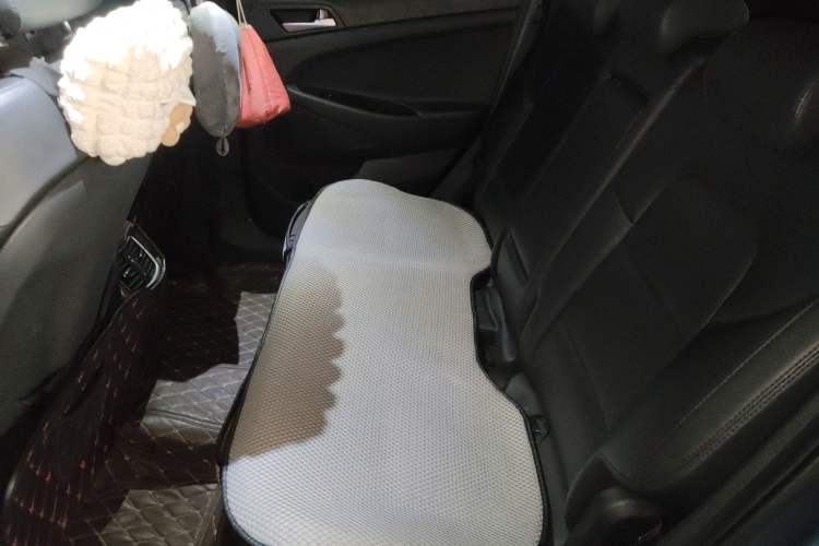 Used Hyundai Tucson 2018 1.6T Dual-Clutch Two-Wheel Drive 15th Anniversary Special Edition