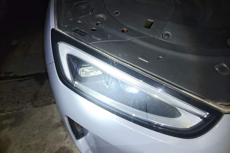 Used Hima AITO M5 2024 Extended-Range Max Rear-Wheel Drive Advanced Intelligent Driving Version Right Front Headlight