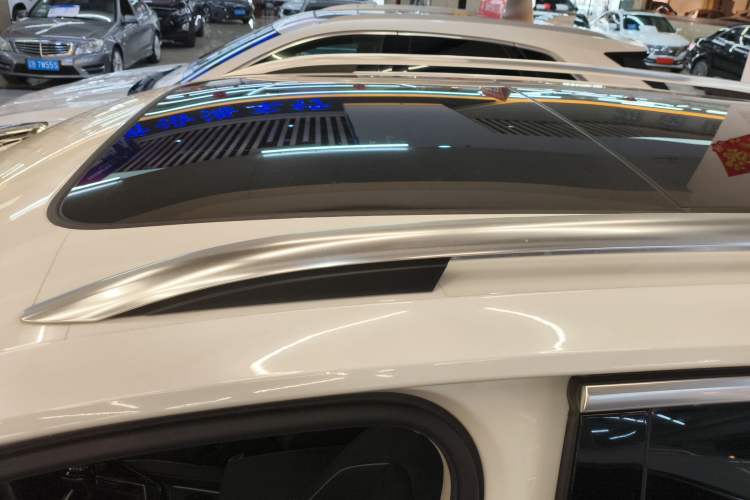 Used Volkswagen Tayron 2020 330TSI Two-Wheel Drive Luxury Connected Pro Edition