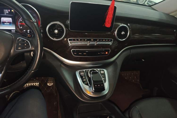 Used Mercedes-Benz V-Class 2017 V 260 Prestige Edition