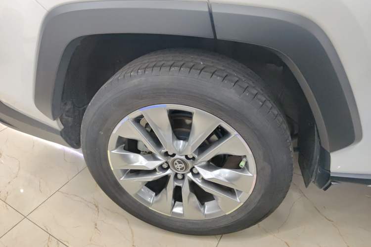 Used Toyota Wildlander 2021 2.0L CVT 4x4 Luxury Edition
