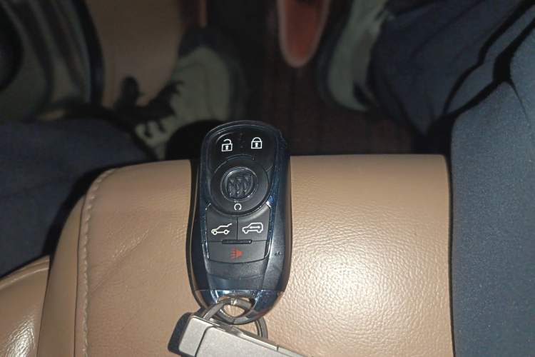 Used Buick GL8 2017 ES 28T Flagship Model China V Standard