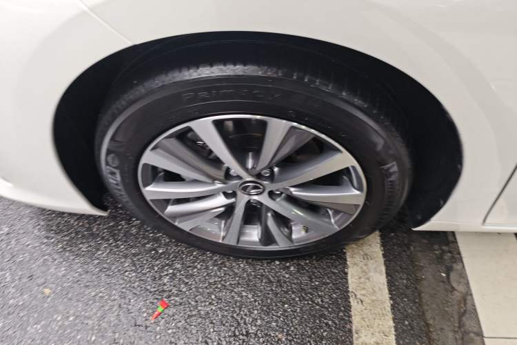 Used Lexus ES 2020 260 Excellence Edition
