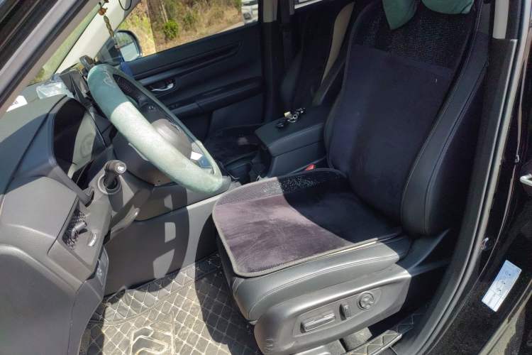 Used Honda CR-V 2023 240TURBO Two-Wheel-Drive Luxury Version 5 Seats Left Front Seat