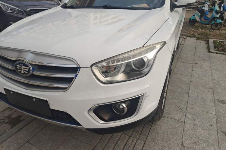Used Bestune X80 2015 2.0L automatic comfort version
