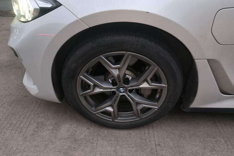 Used BMW i3 2022 eDrive 35 L Left Front Wheel Hub