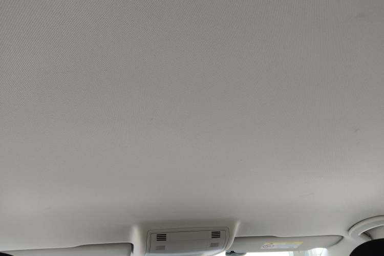 Used Volkswagen Golf 2018 1.6L Manual Fashion Edition
