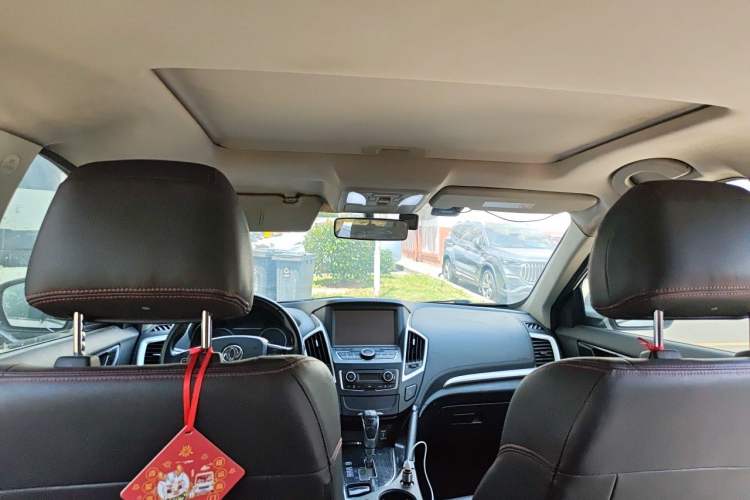 Used Dongfeng Aeolus AX7 2016 2.0L Automatic Zhiyi Trim