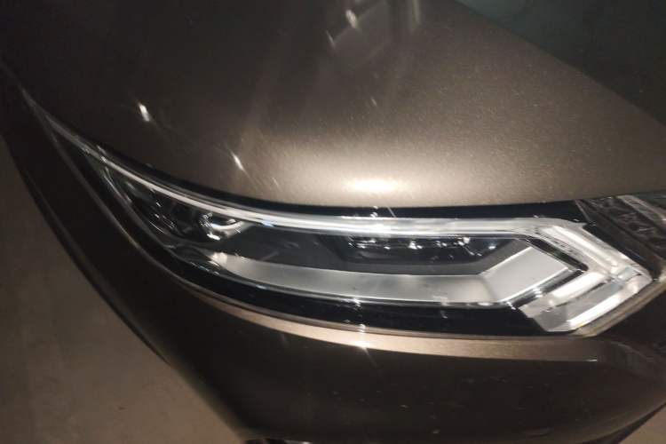 Used Nissan Qashqai 2019 2.0L CVT Luxury Edition Right Front Headlight