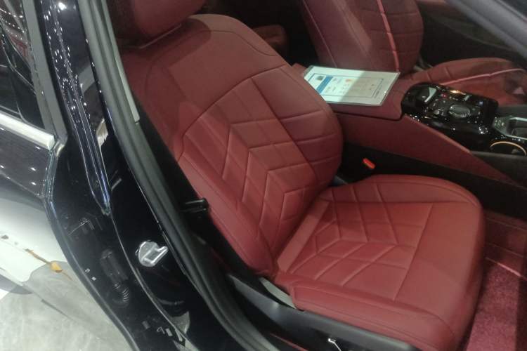 Used BMW i5 2025 eDrive 35L M Sport Package
