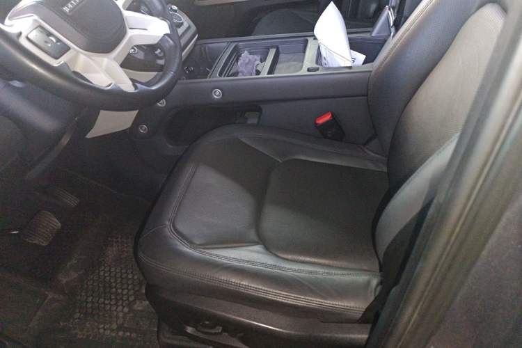 Used Land Rover Defender 2023 Facelift 110 3.0T P400 Dark Edition
