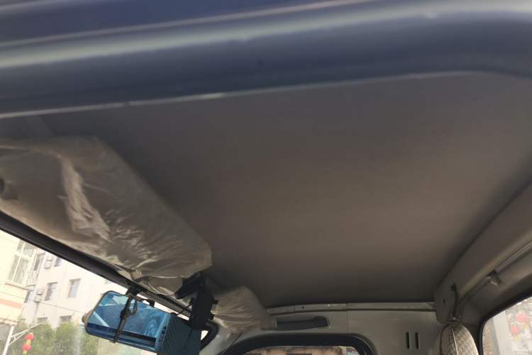 Used Wuling Rongguang New Truck 2021 1.5L Rural Version LV1 Extended Single-Row L3C Headliner