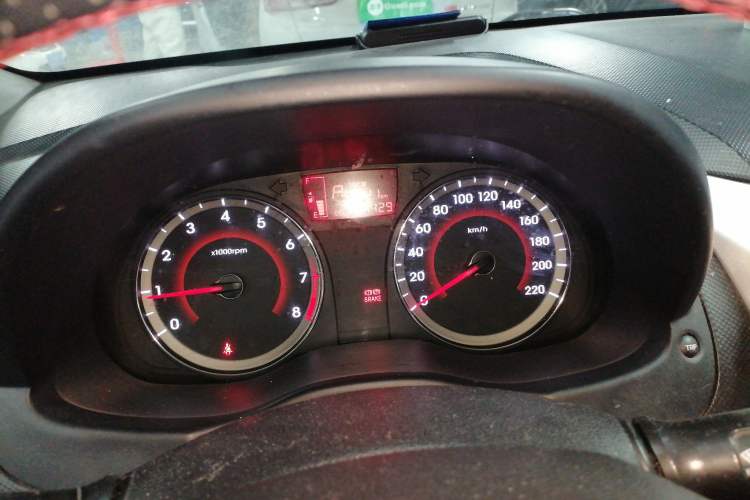 Used Hyundai Verna Ray 2014 1.4L Automatic GLX