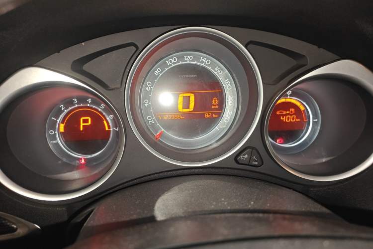 Used Citroen C4L 2013 1.6 THP Automatic Impression Edition
