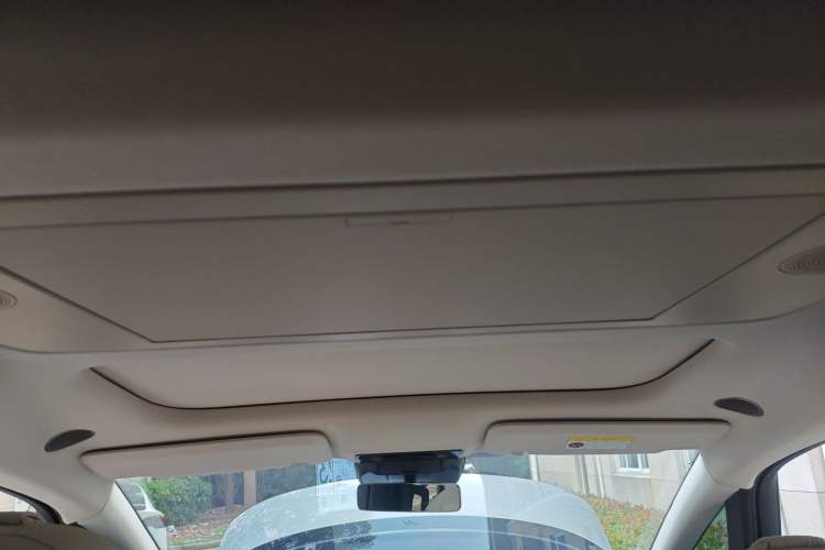 Used Li Auto MEGA 2025 Home Family Special Edition