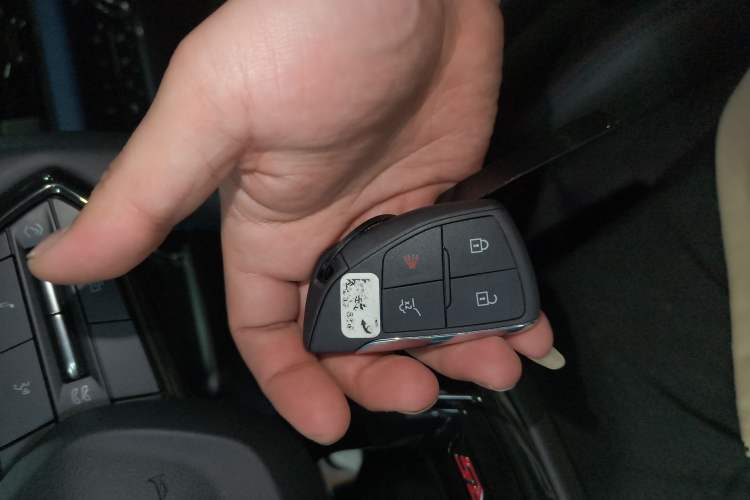 Used Chevrolet Equinox Plus 2024 102km RS Ultimate Edition