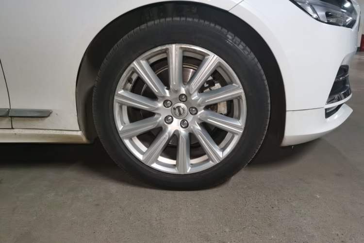 Used Volvo S90 2020 T5 Zhiyi Luxury Edition
