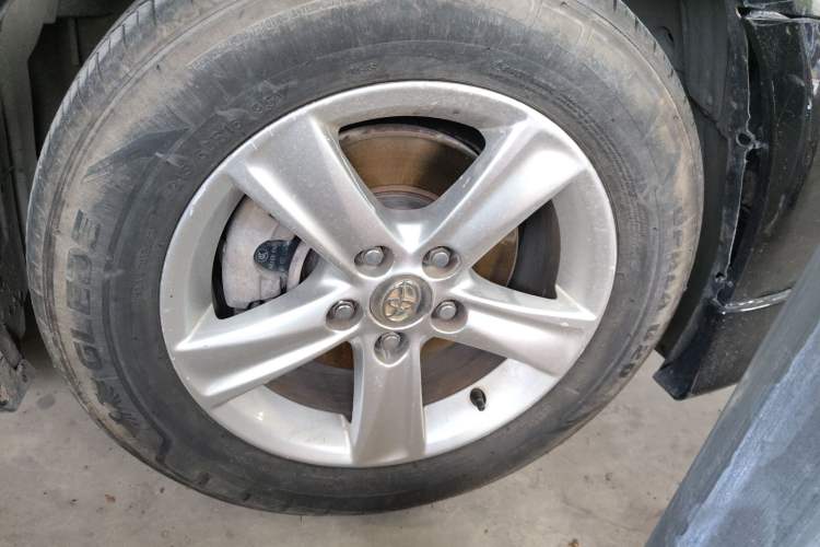 Used Toyota Reiz 2012 2.5V Fengdu Elite Stylish Edition Right Front Wheel Hub
