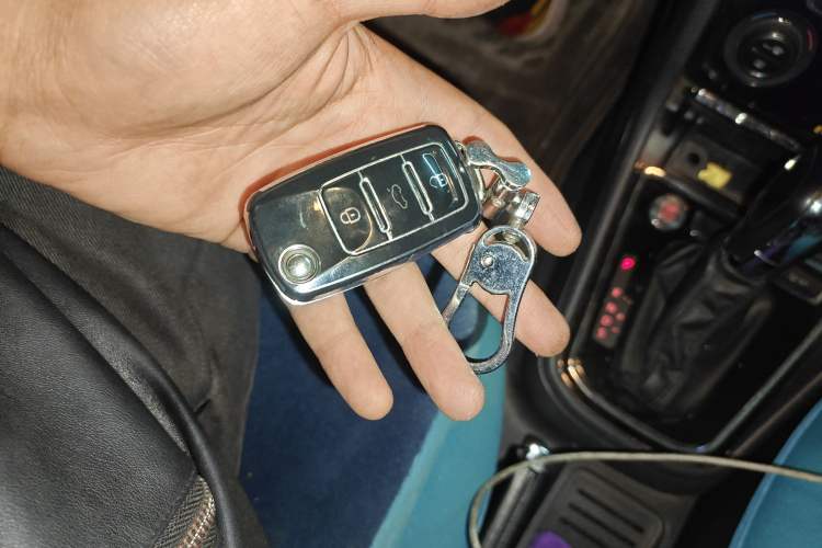 Used Volkswagen C-TREK 2017 230TSI DSG Luxury Model Vehicle Key