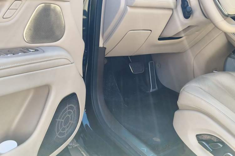 Used Hima AITO M7 2024 1.5T Rear-Drive Plus Version 5 Seats
