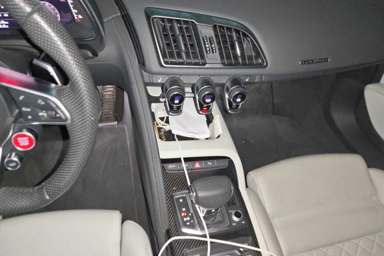 Used Audi R8 2021 V10 Coupe performance Audio And AC Panel