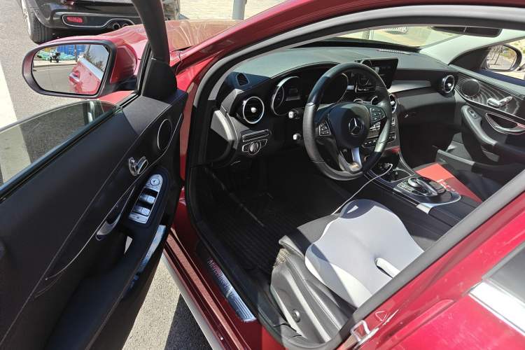 Used Mercedes-Benz C-Class 2018 C 180 L Fashion Edition Sport Version
