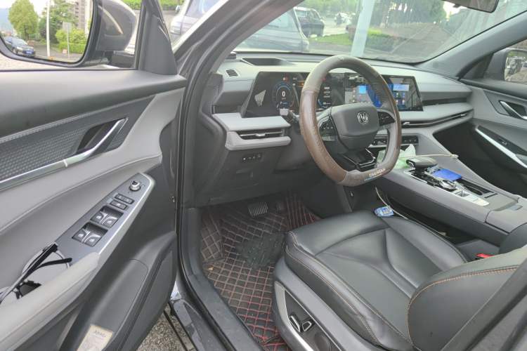 Used CHANGAN CS75 PLUS 2022 2nd Generation 2.0T Automatic Navigation Version Driver Seat