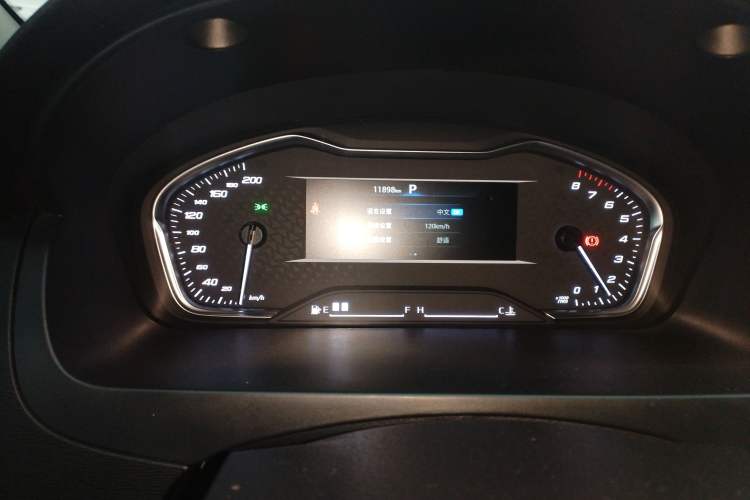 Used SAIC MAXUS G20 2023 Facelifted ES 2.0T Gasoline Automatic Value Edition
