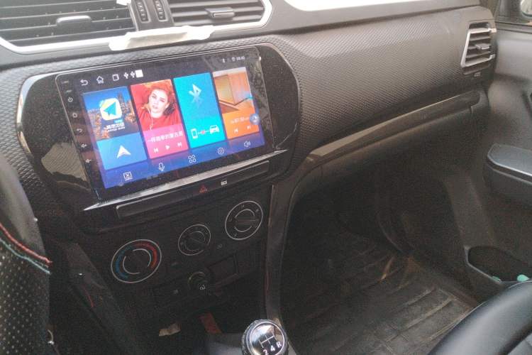 Used Great Wall Wingle 5 2023 "Ganfan" Version 1.5T Gasoline Two-Wheel-Drive Advanced Trim with Long Cargo Bed
