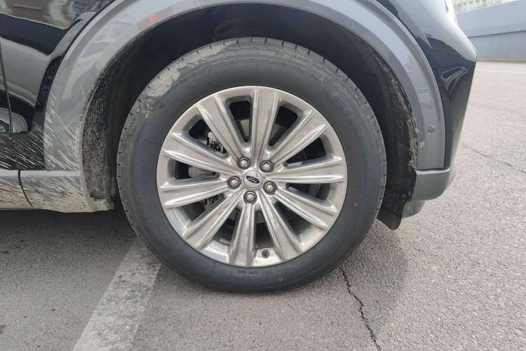 Used Ford Explorer 2020 EcoBoost 285 4x4 Titanium Edition 7-Seater