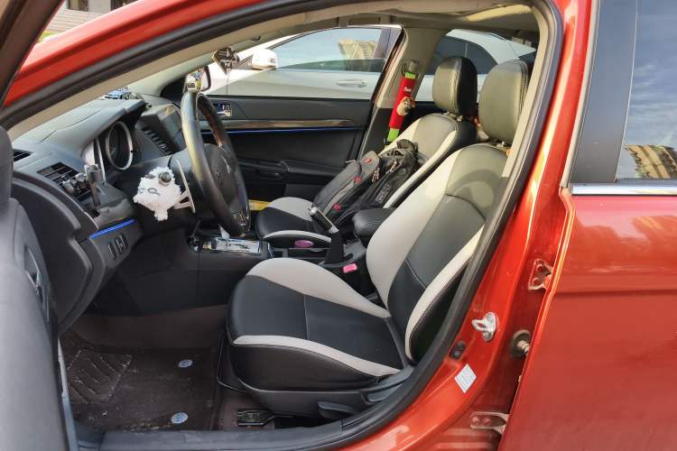 Used Mitsubishi Lancer EX 2011 Chasing Edition 1.8L CVT Luxury Model
