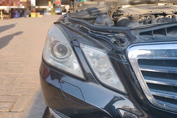 Used Mercedes-Benz E-Class 2010 E 300 L Fashion Model
